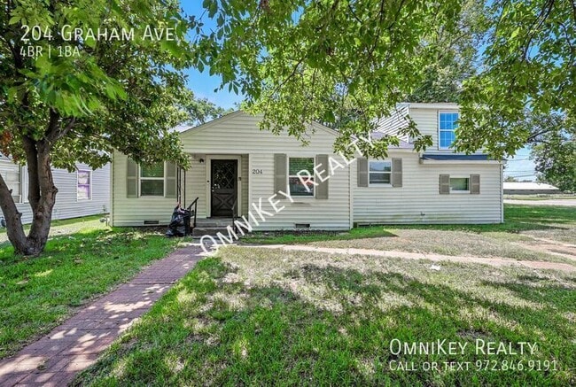 Building Photo - 204 Graham Ave