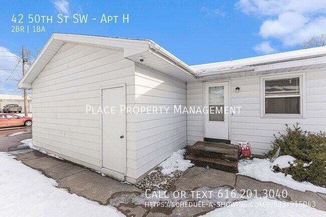 Photo - 42 50th St SW Unidad Apt H