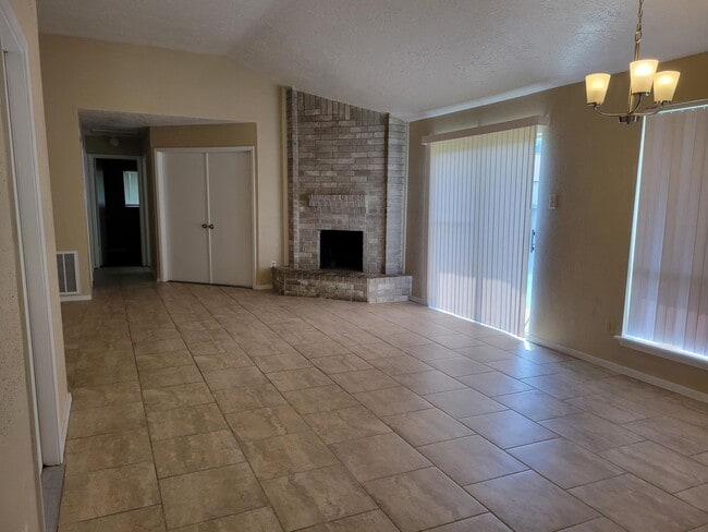 Photo - 1-Story, 3 bedroom Available! Section 8 Ac...