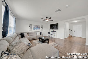 Photo - 335 Kildeer Creek