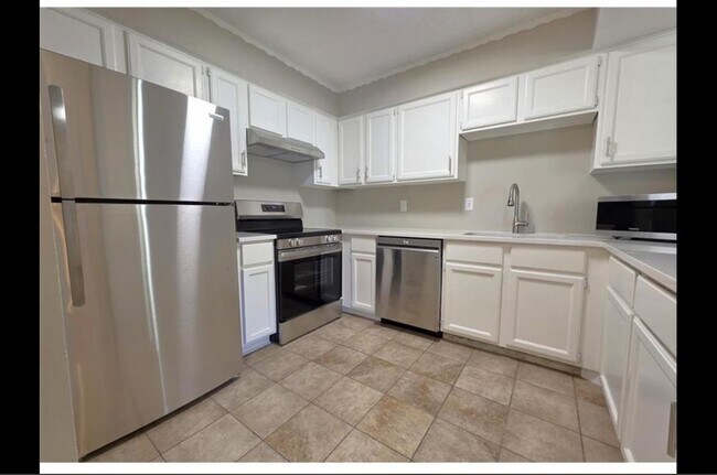 Photo - 4710 Lenore Ln
