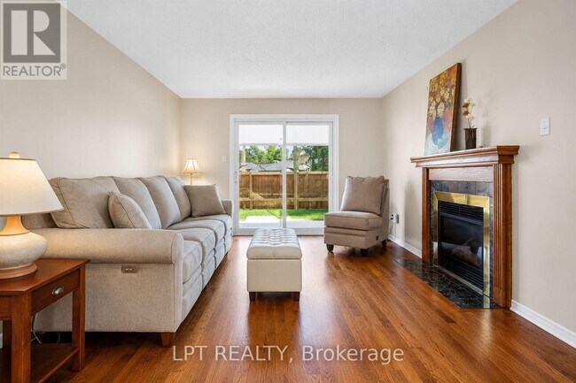 Photo - 84 Newborough Crescent