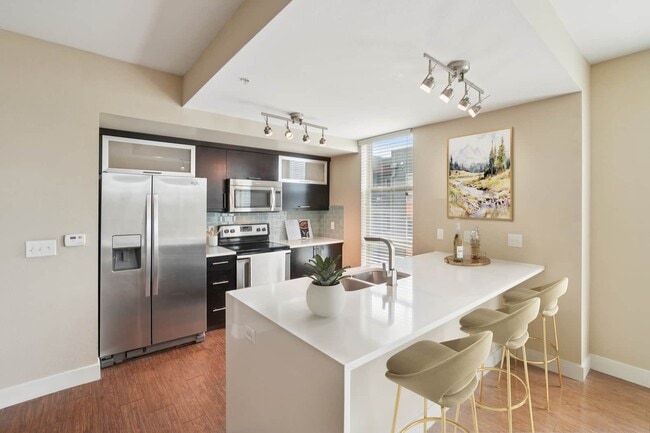 Building Photo - Gardens at Cherry Creek Rental