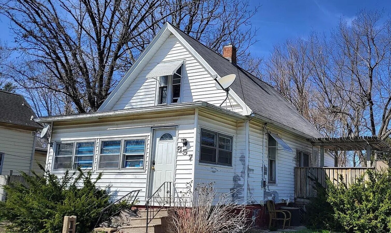 Check this Charming Single-Family Home in ... - Check this Charming Single-Family Home in ...