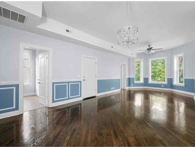 Photo - 6430 S Green St Unidad 2