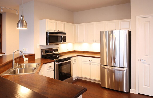 Photo - 4120 S Lake Dr