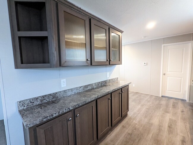 Photo - 630 Oregon St