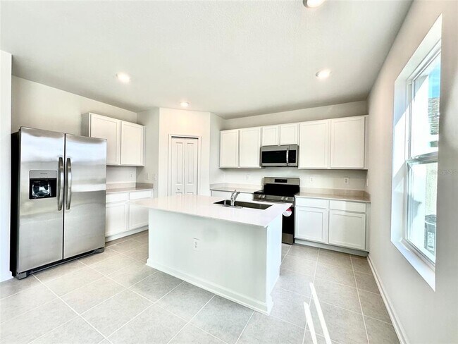 Photo - 1029 Harold Pass