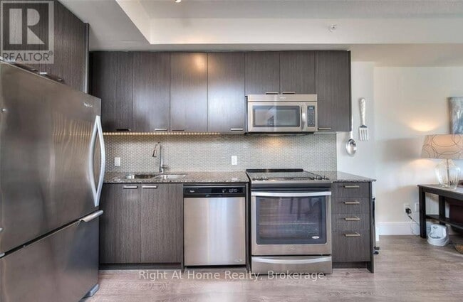 Photo - 155 St Leger St Unit 117