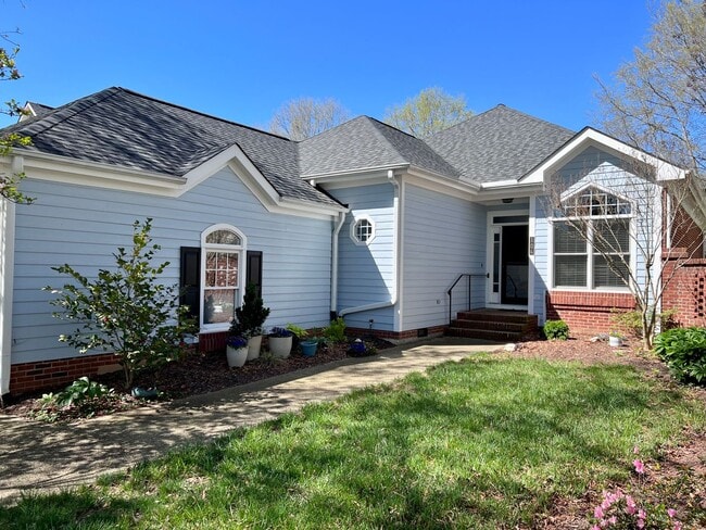 Gorgeous One Level Home in Chapel Hill - Gorgeous One Level Home in Chapel Hill