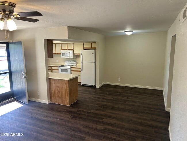 Photo - 1444 N Recker Rd Unit 132