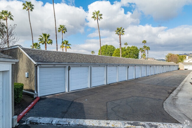 Garage Units - Citrus Court Apartments