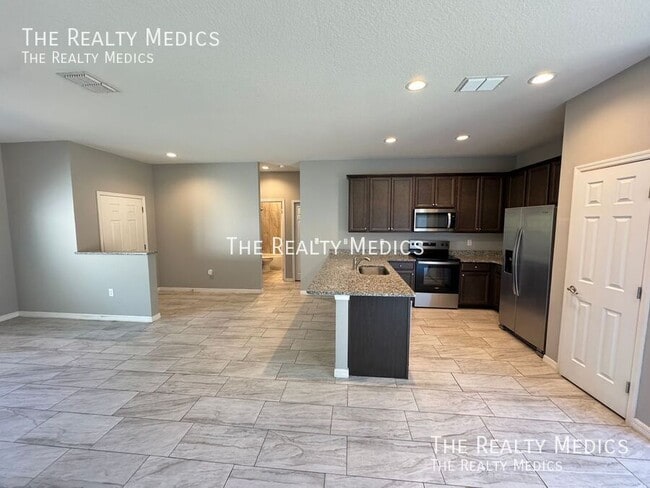 Photo - 2570 SE Rayburn Ave