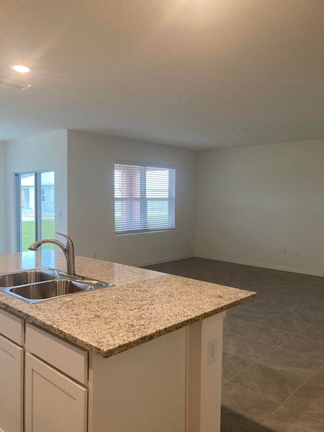 Photo - 1302 McFarland Dr