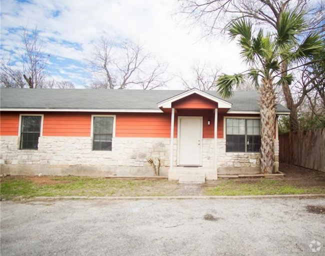 Building Photo - 309 S Ave C Unit B Rental