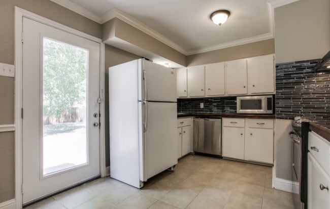 Photo - 3401 Sidney Dr