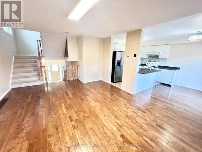 Photo - 24 Holmwood St