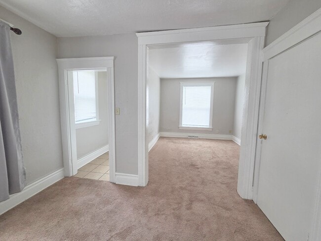 Photo - 217 W Masterson Ave
