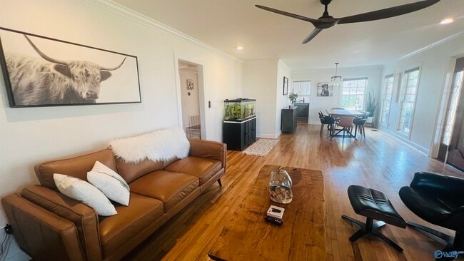 Photo - 1105 9th St SE