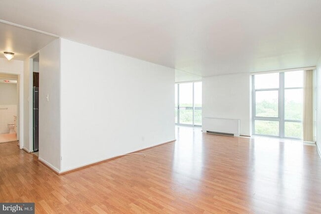 Building Photo - 3600 Conshohocken Ave Unit 1508