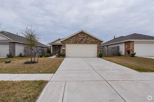 Building Photo - 305 Riverwood Village Ln Rental