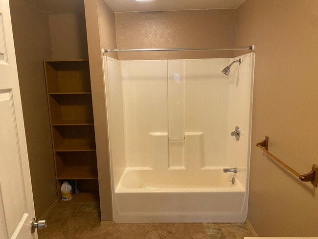 Photo - 18437 Cardinal Ln Unit B