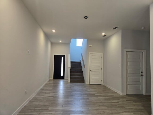 Photo - 1611 Coba Dr