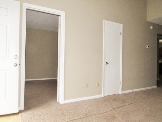 Photo - 341 Beverly St