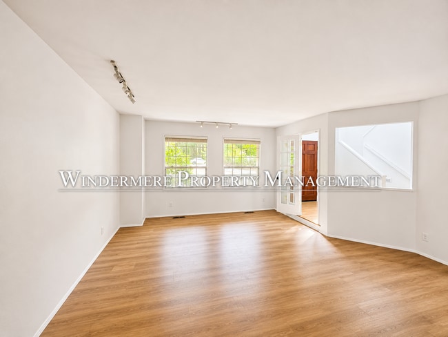 Photo - 10773 Jetty Pl NW