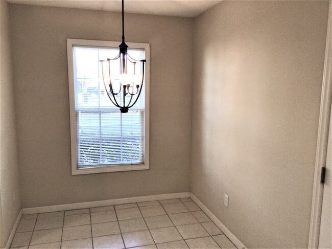 Photo - 5470 Regent Village Dr