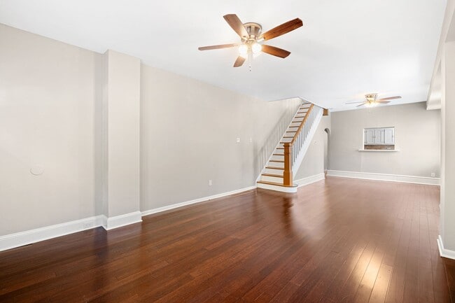 Photo - 2623 Sepviva St