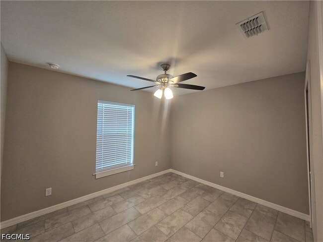 Building Photo - 4309 NE 20th Ct