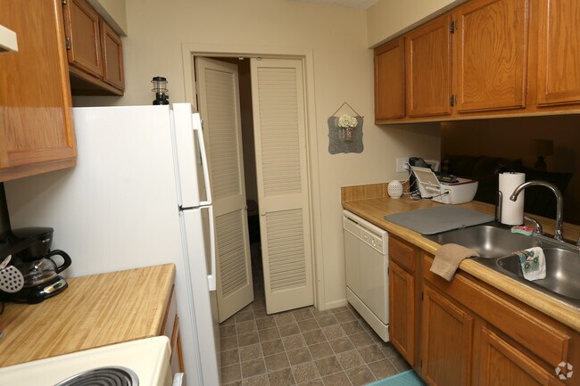 B - 2 habitaciones, 2 baños - Quail Creek Apartments