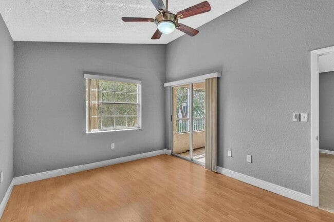 Photo - 2850 N Oakland Forest Dr Unit 103