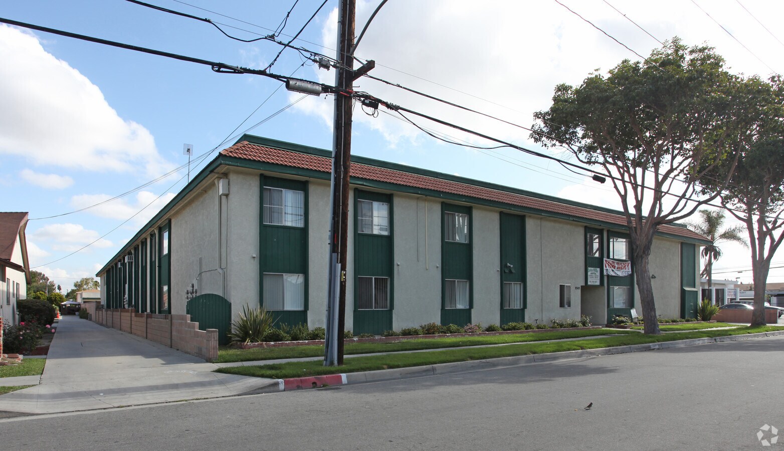 Cedar Villa Apartments - Cedar Villa Apartments