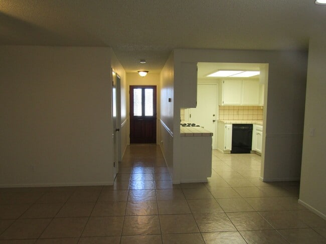 Photo - 507 Bakeman Ln