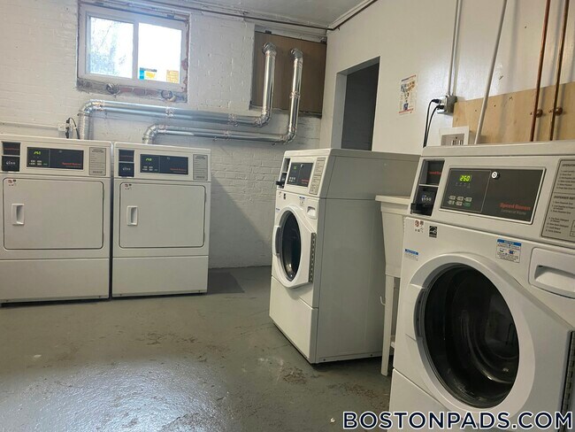 Photo - 14 Centre St Unidad 1