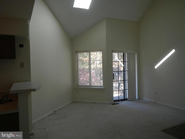 Photo - 10817 Amherst Ave Unit F