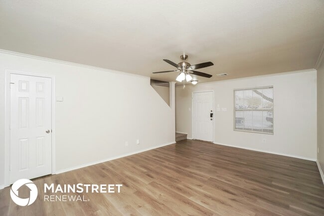 Photo - 318 Quince Flower