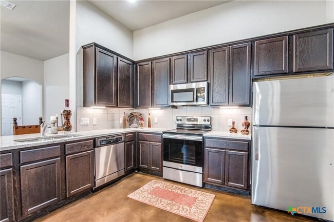 1112 Renee Way