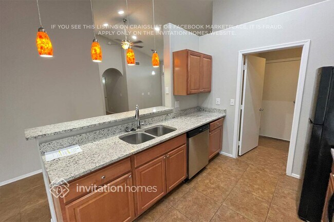 Photo - 2110 N Ithica St