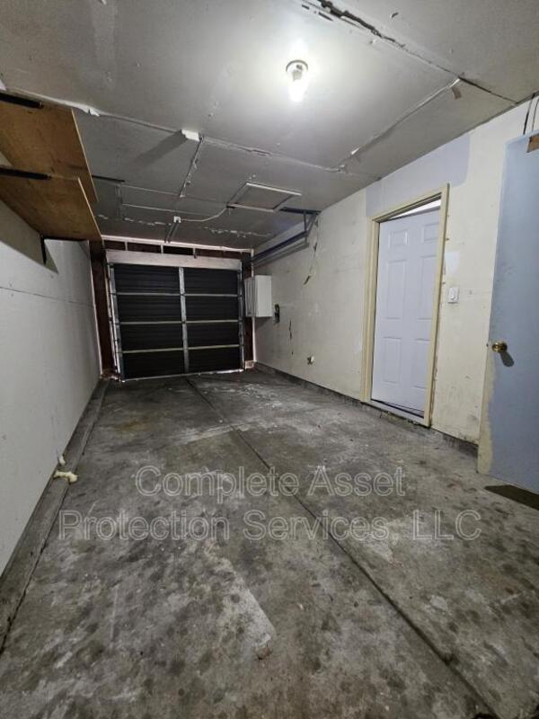 Photo - 5955 Tyler Pl