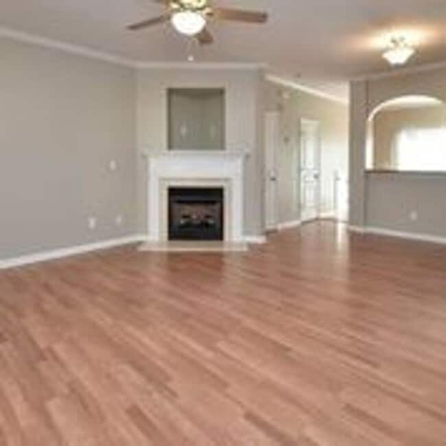 Photo - Lovely, Move in Ready 2 Bedroom in Stallin...