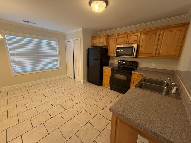 Photo - 105 Whitehead Rd
