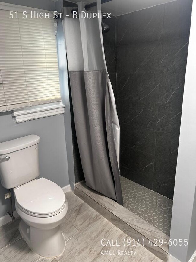 Photo - 51 S High St Unit B Duplex