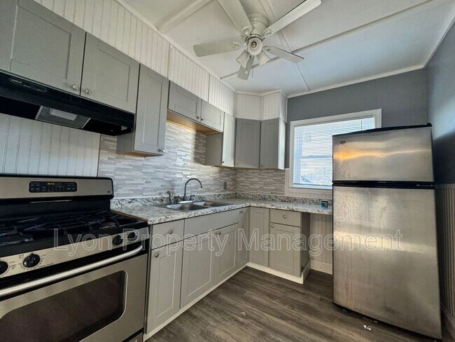 Photo - 106-108 Winsor Street Unidad 108 Winsor  3