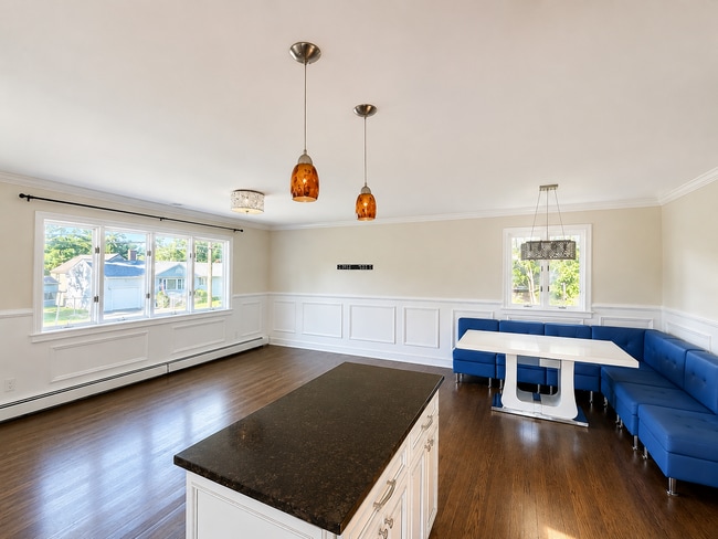 Photo - 72 Dartmouth St