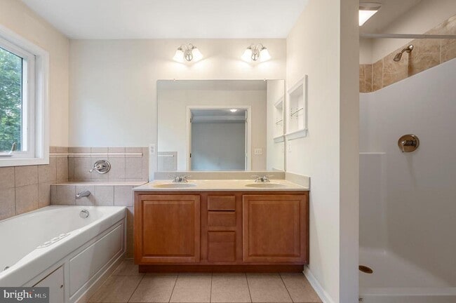 Photo - 5209 Pan Tops Dr