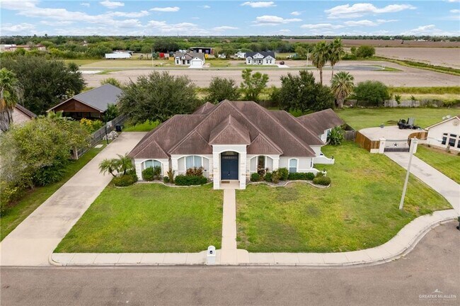 Photo - 30 Chloe Rae Cir