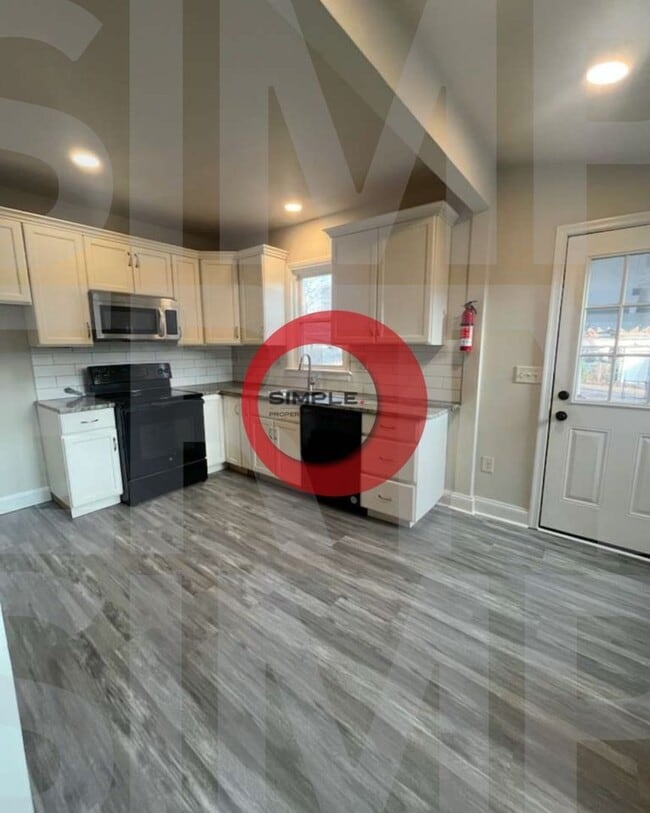 Photo - 522 N Charlotte St Unit 1